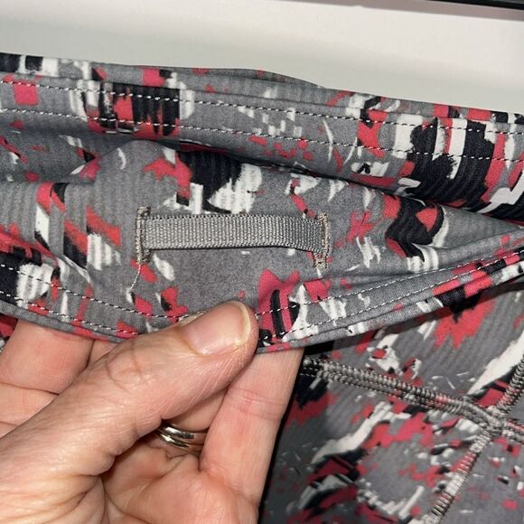 Lululemon Fast And Free High Rise Legging Size 4 - Picture 9 of 9